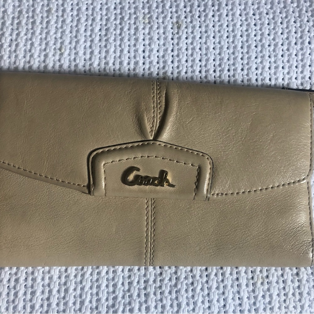Coach Cream wallet